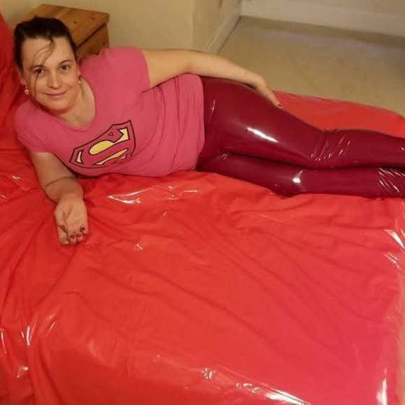 Meet your Posher, Flo - Picture 3 of 11